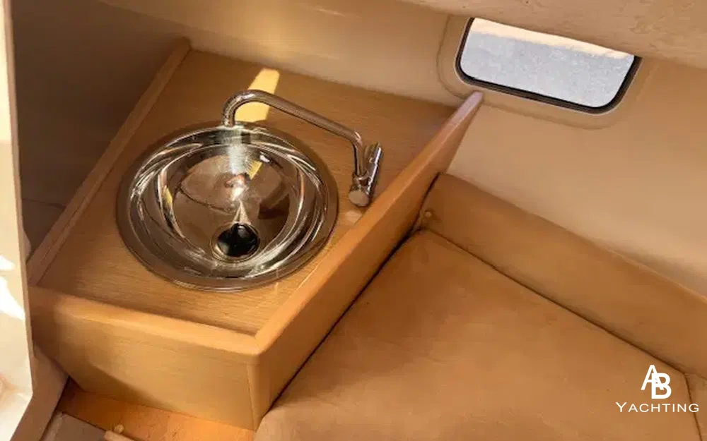 slider 11 B2 Marine Cap Ferret 652