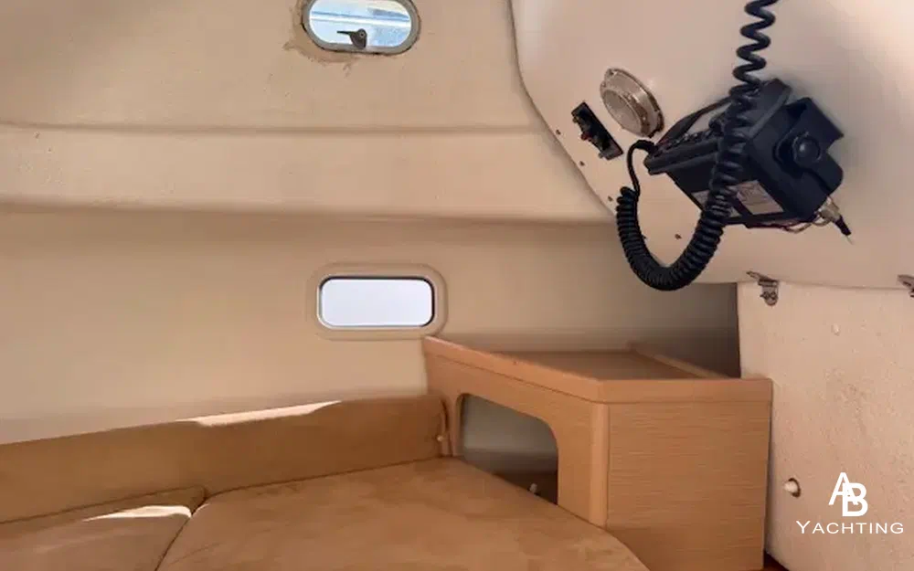 slider 12 B2 Marine Cap Ferret 652