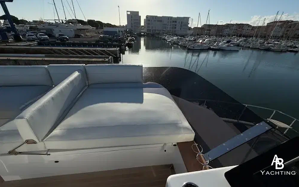 slider 17 Aventura Catamarans Aventura 38