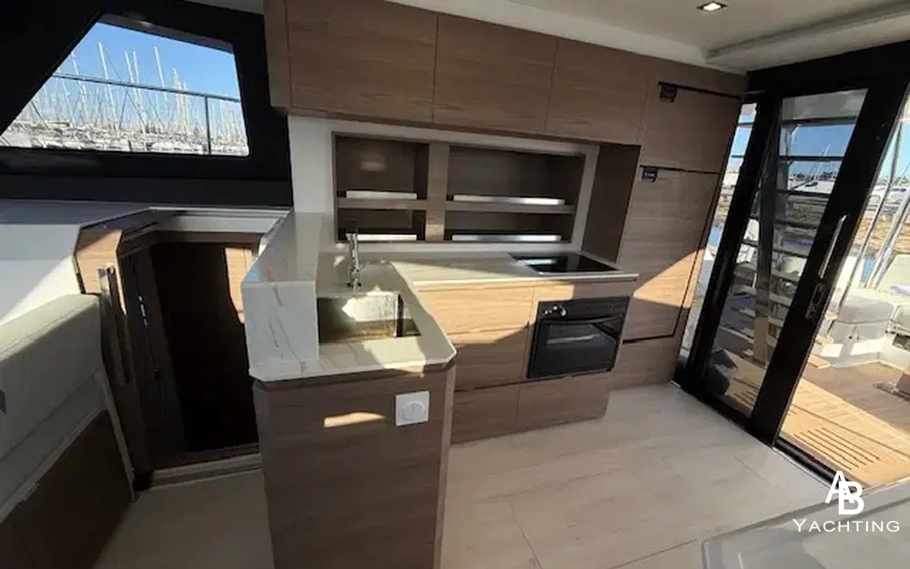 slider 19 Aventura Catamarans Aventura 38