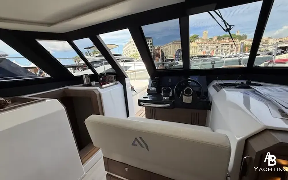 slider 4 Aventura Catamarans Aventura 38