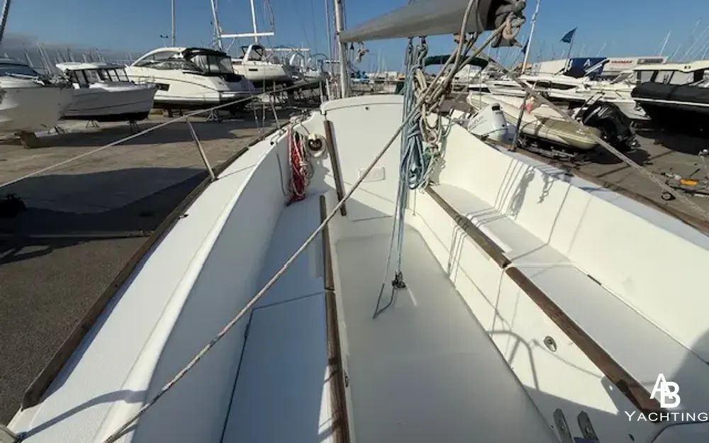 slider 3 Beneteau First 211