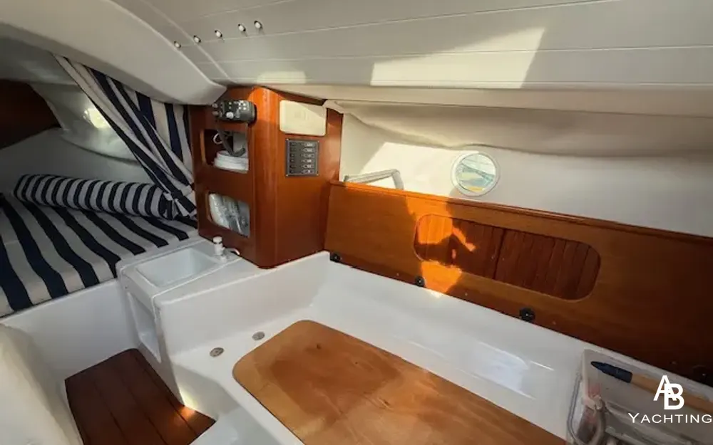 slider 6 Beneteau First 211
