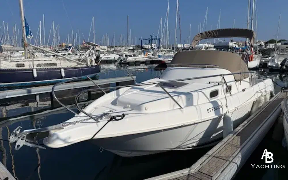 slider 1 B2 Marine Cap Ferret 752