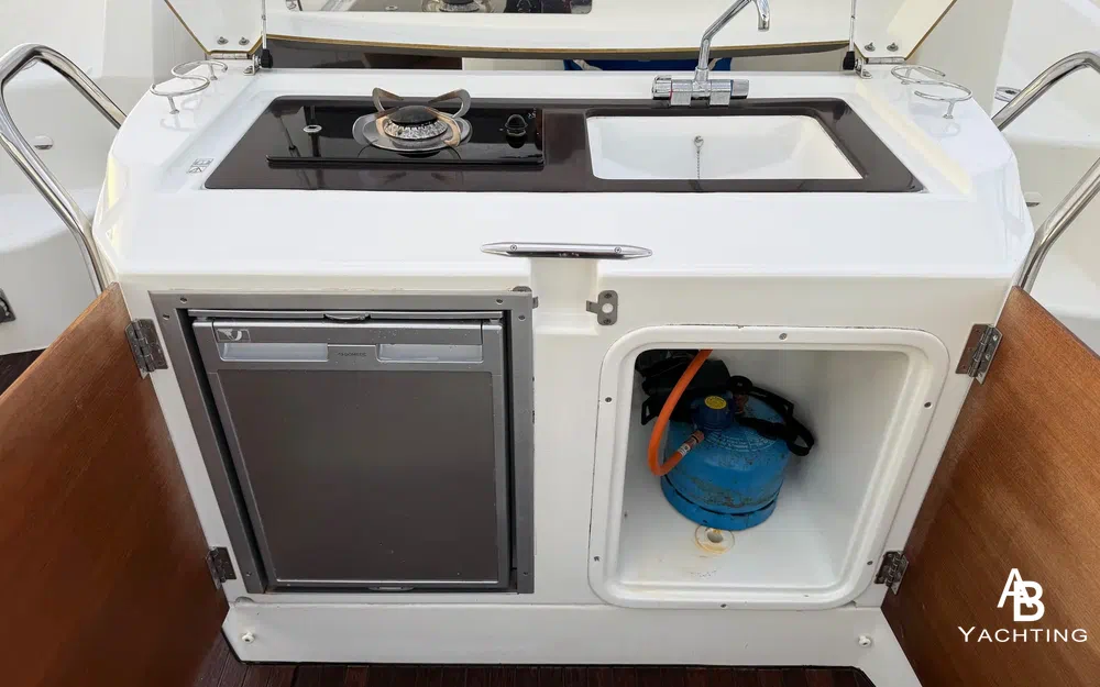 slider 11 Beneteau Flyer 850 Sun Deck