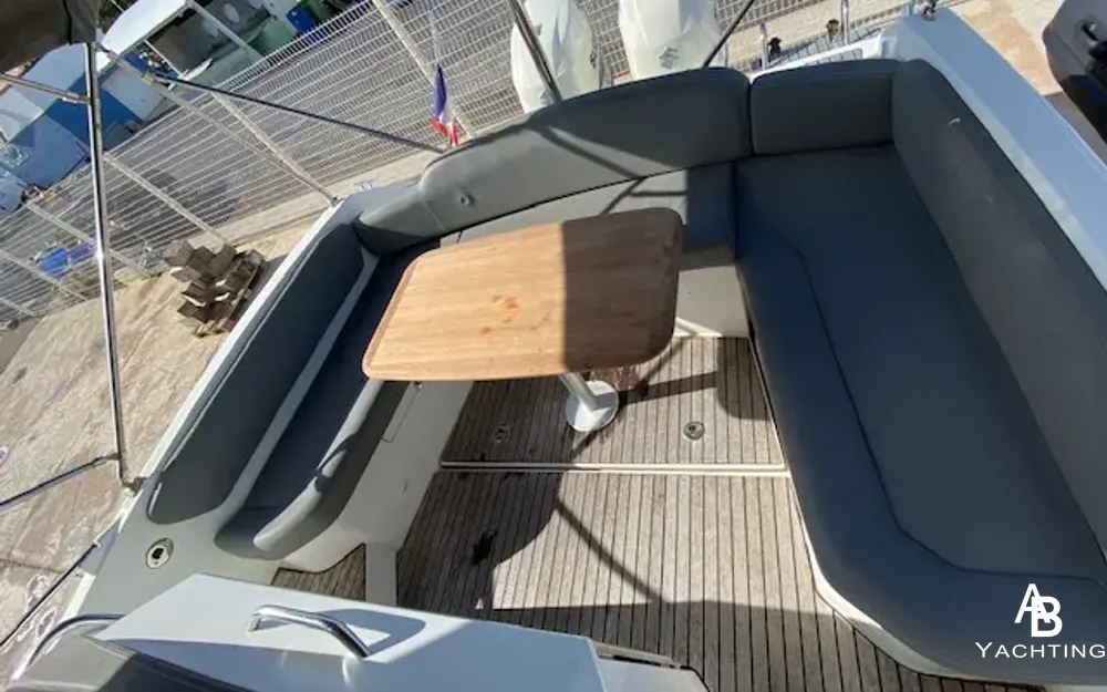 slider 6 Beneteau Flyer 850 Sun Deck