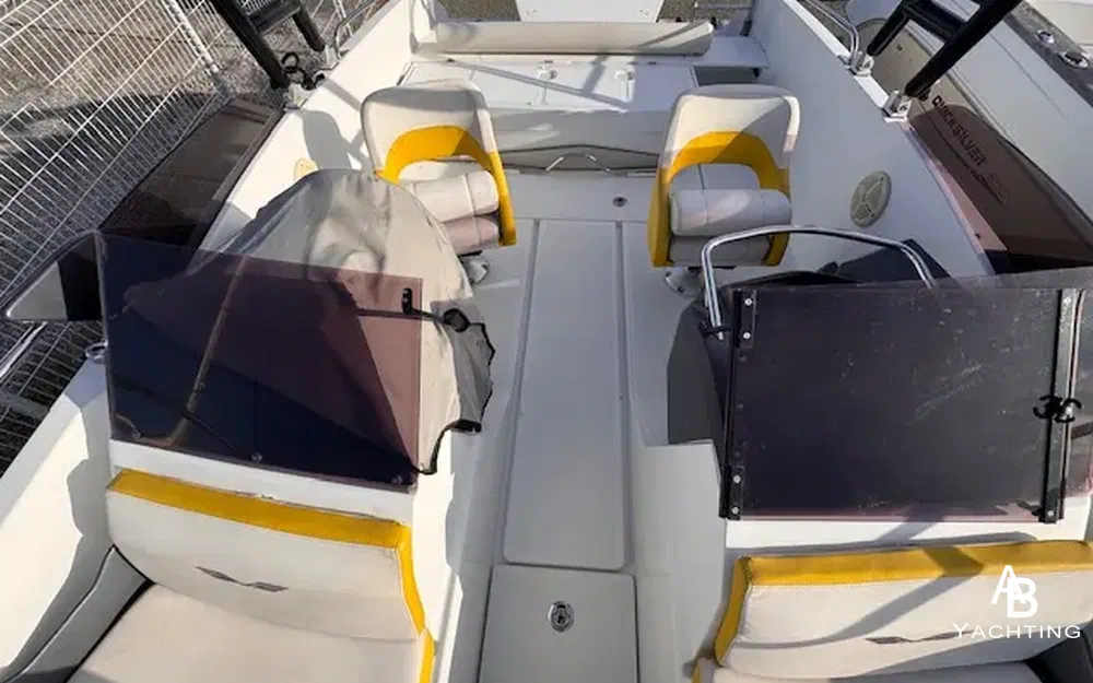 slider 4 Beneteau Flyer 6 SPORTdeck