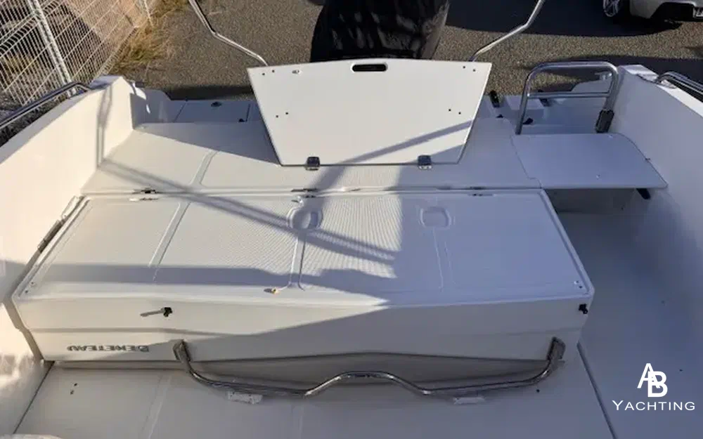 slider 5 Beneteau Flyer 6 SPORTdeck