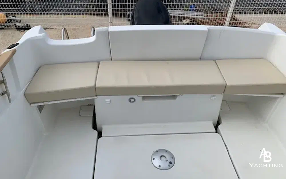 slider 9 Beneteau Antares 580 HB