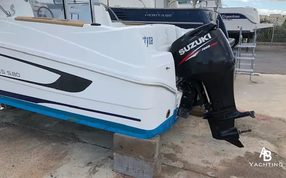 slider 3 Beneteau Antares 580 HB