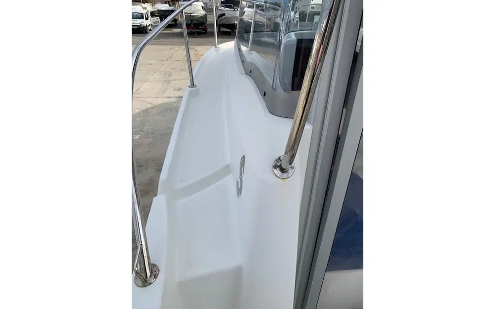 slider 8 Beneteau Antares 580 HB