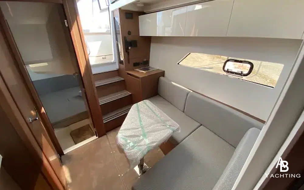 slider 9 Beneteau Gran Turismo 36