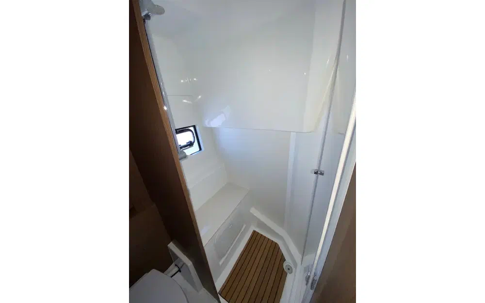 slider 12 Beneteau Gran Turismo 36