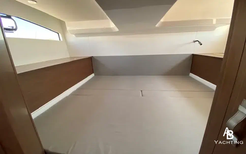 slider 16 Beneteau Gran Turismo 36