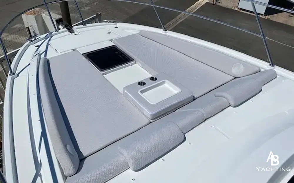 slider 18 Beneteau Gran Turismo 36