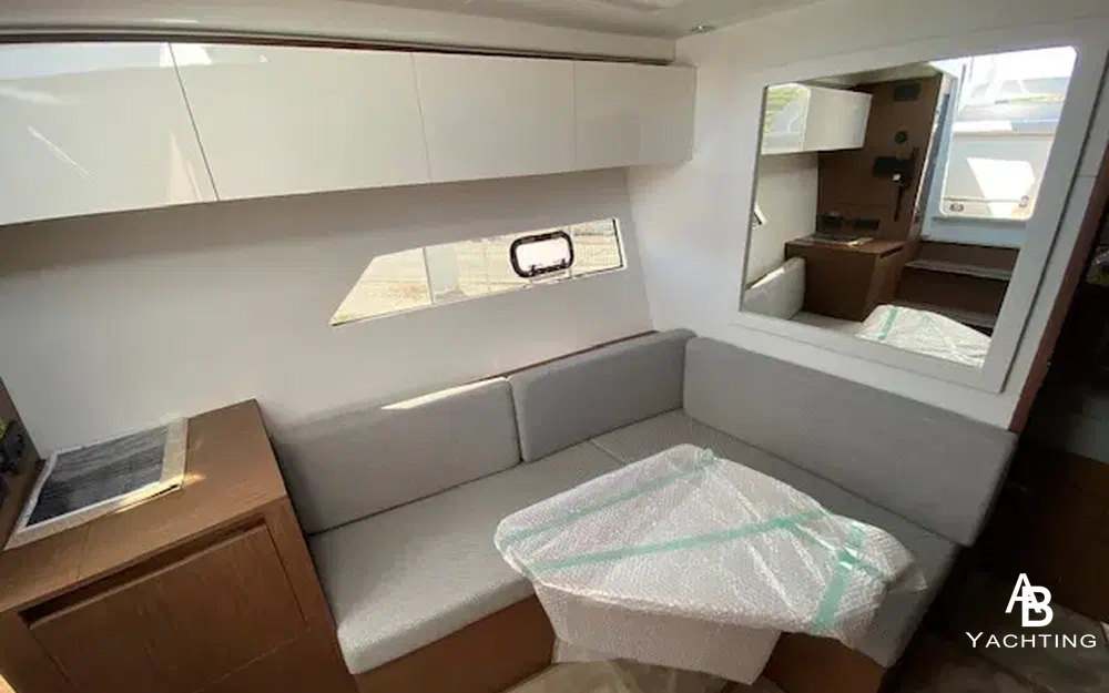 slider 8 Beneteau Gran Turismo 36