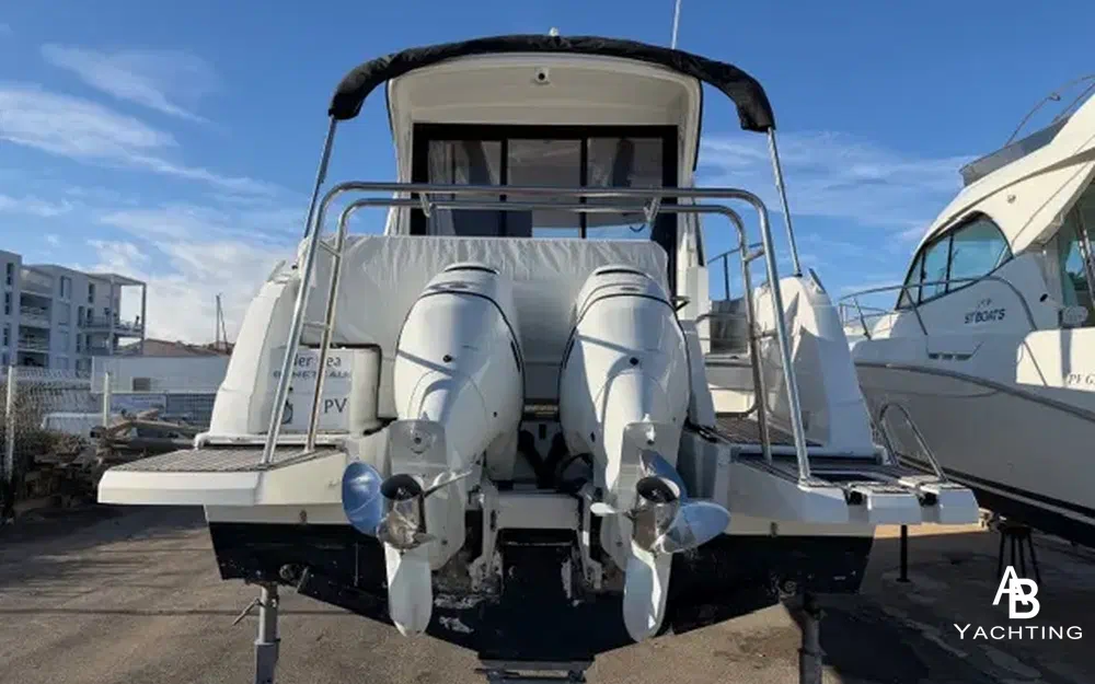 slider 1 Beneteau Antares 9 OB