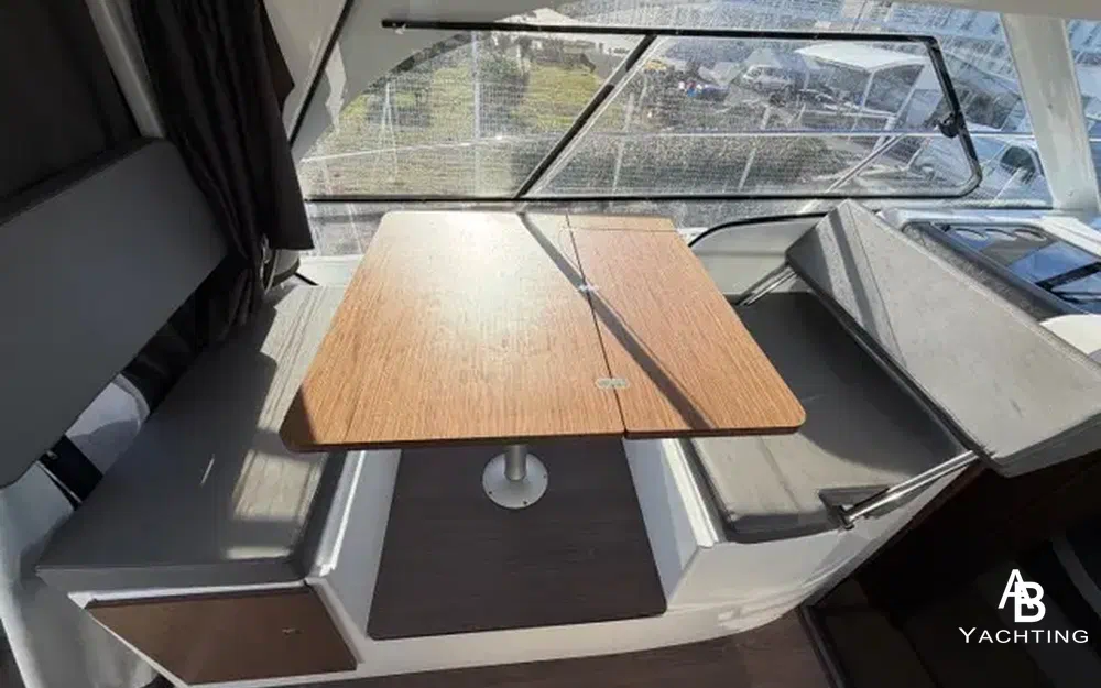 slider 5 Beneteau Antares 9 OB