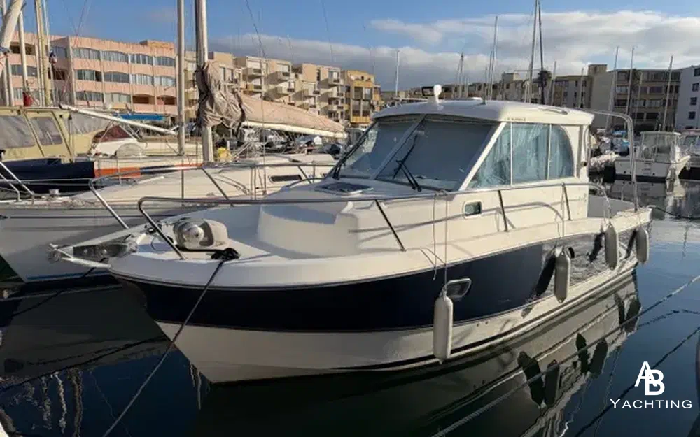 slider 0 Beneteau Antares 760