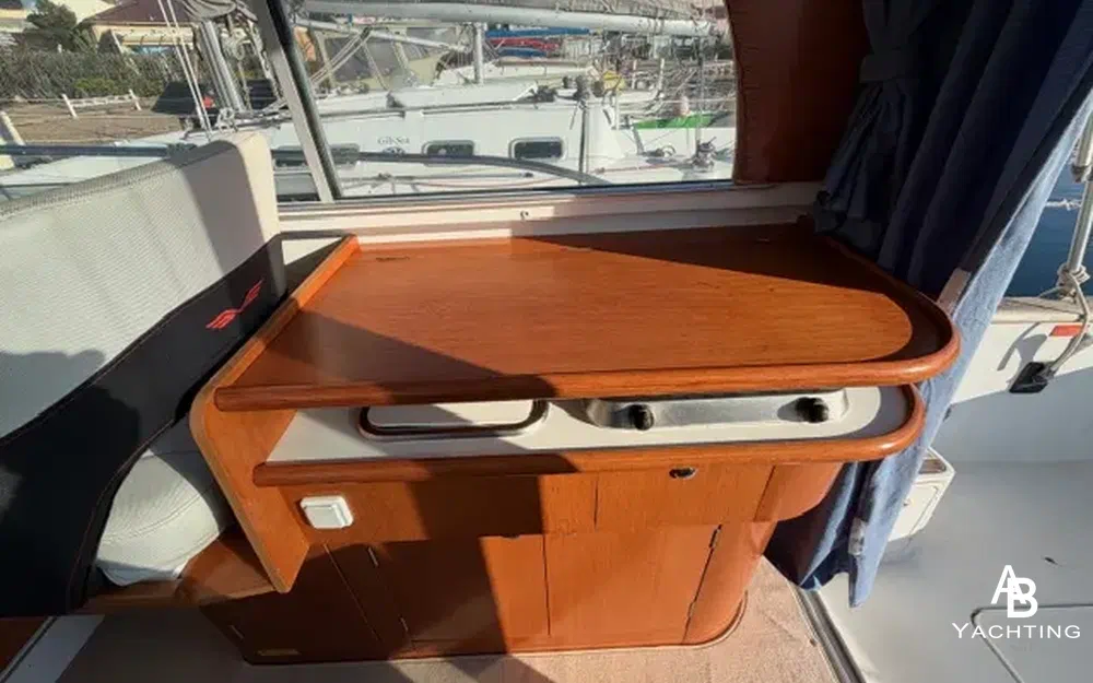 slider 6 Beneteau Antares 760