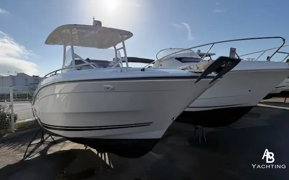 slider 2 Jeanneau Cap Camarat 7.5 CC