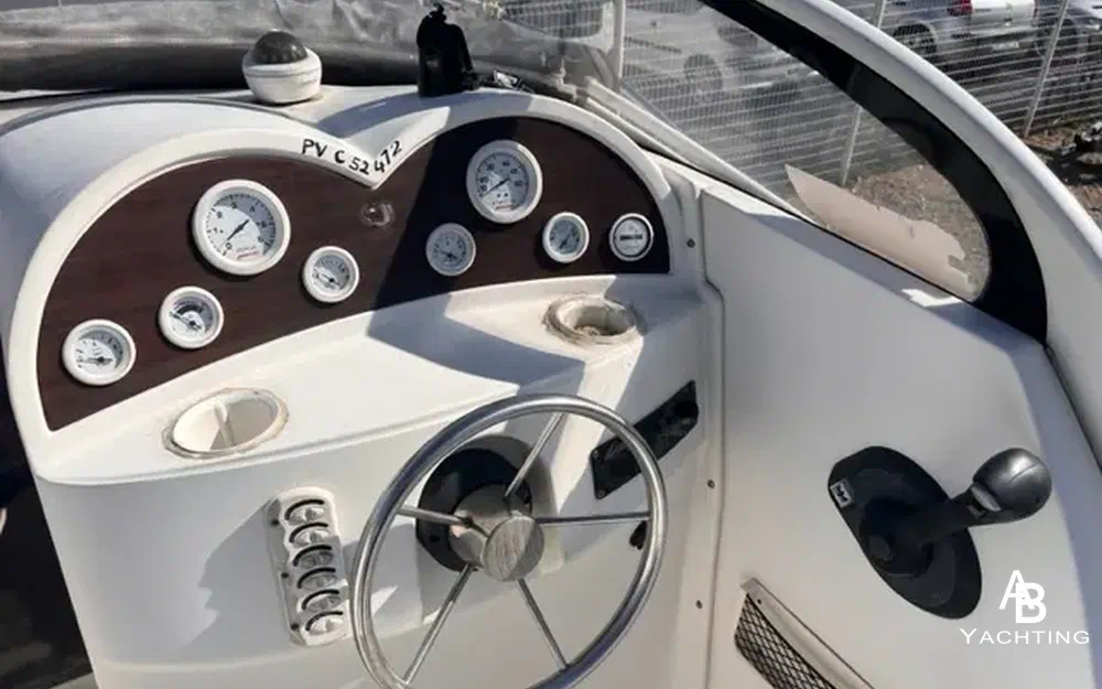 slider 2 Quicksilver 650 Cruiser