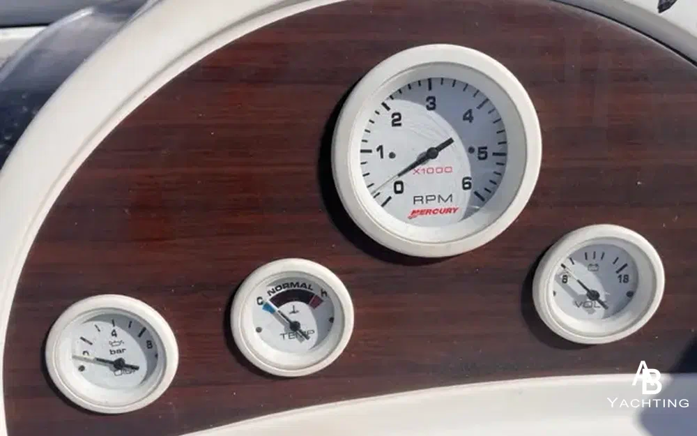 slider 6 Quicksilver 650 Cruiser