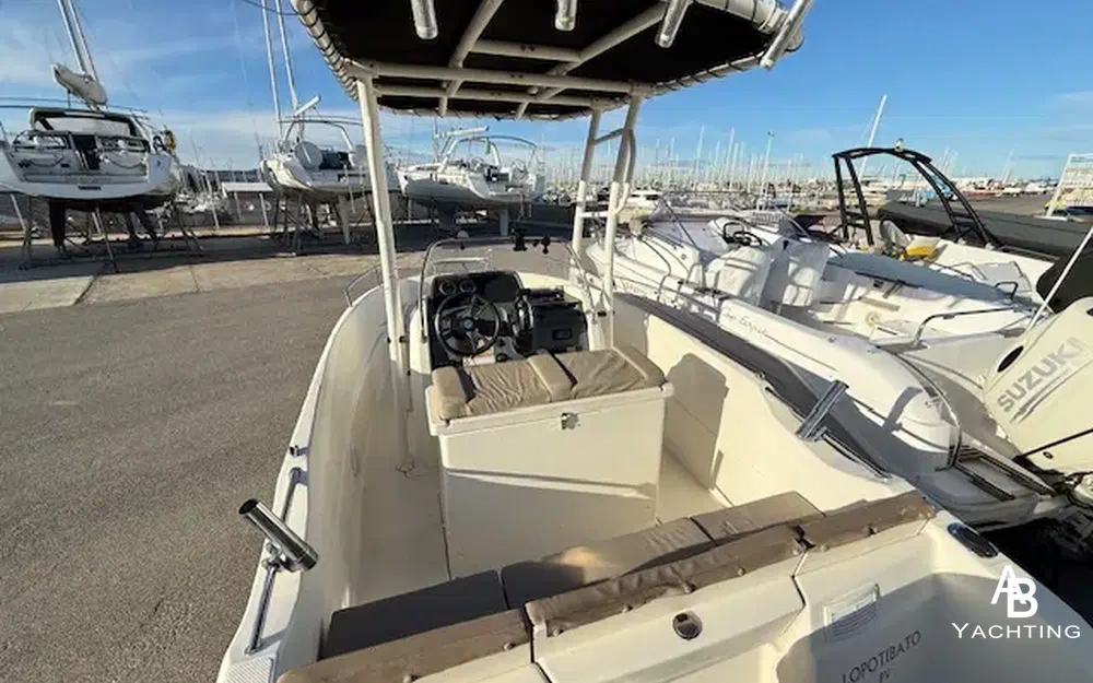 slider 8 Quicksilver Activ 555 Open