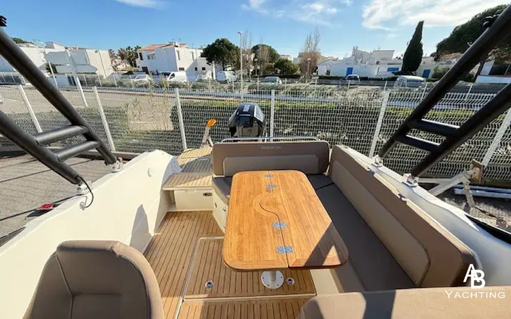 slider 9 Quicksilver Activ 755 Bowrider