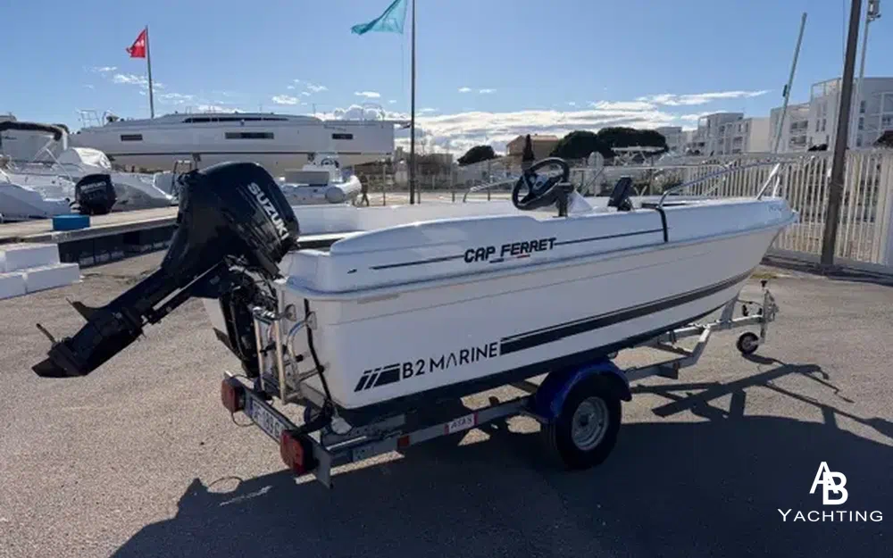 slider 1 B2 Marine Cap Ferret 452 Fish