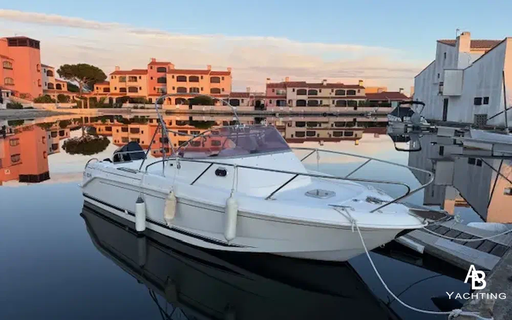 slider 0 B2 Marine Cap Ferret 652 Cabin Cruiser