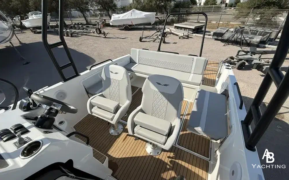 slider 5 Beneteau Flyer 8 SUNdeck V2
