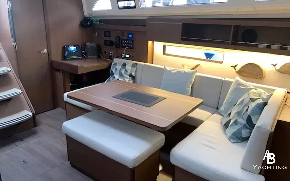 slider 4 Beneteau Oceanis 40.1
