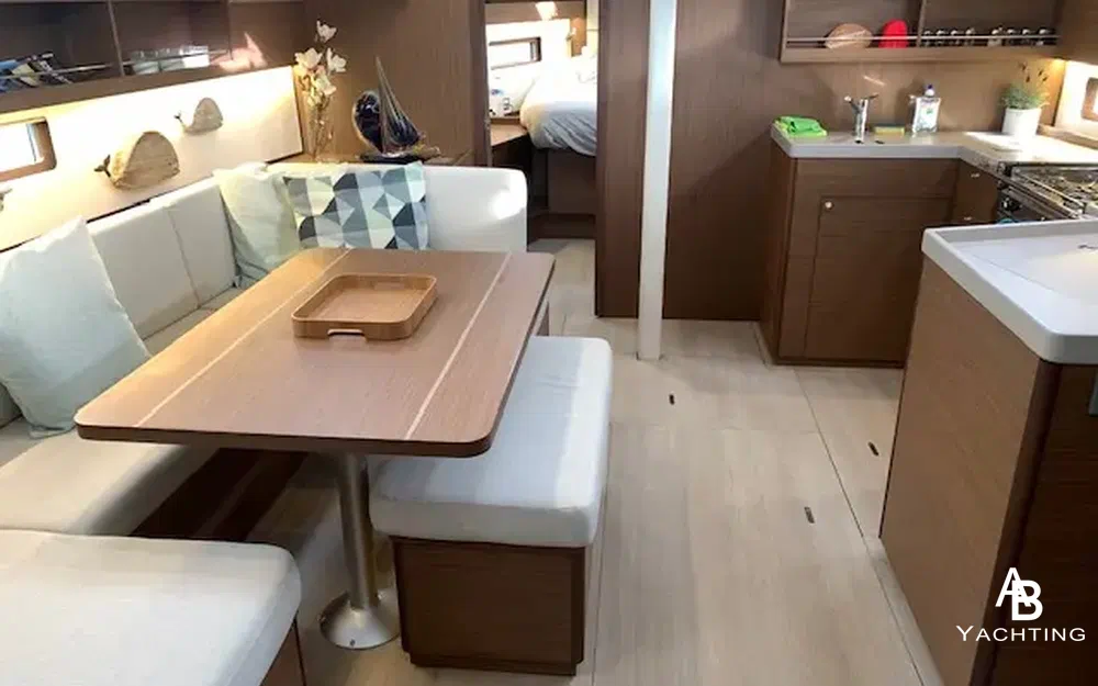 slider 6 Beneteau Oceanis 40.1