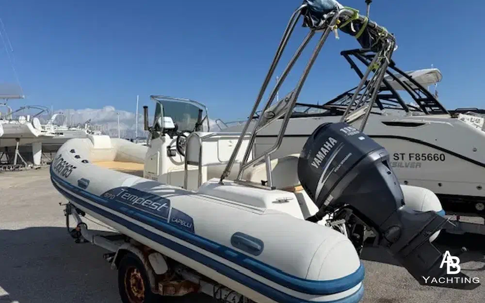 slider 1 Capelli Tempest 570 Luxe