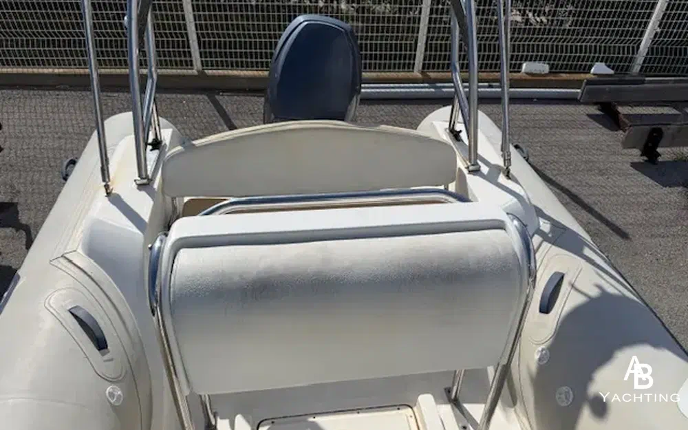 slider 6 Capelli Tempest 570 Luxe