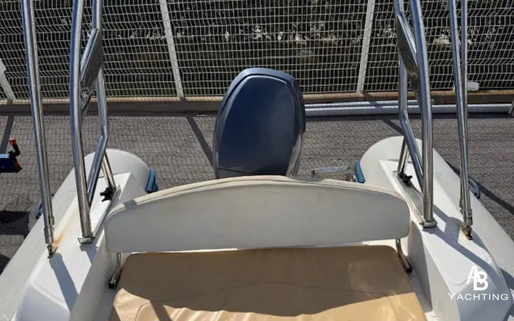 slider 8 Capelli Tempest 570 Luxe