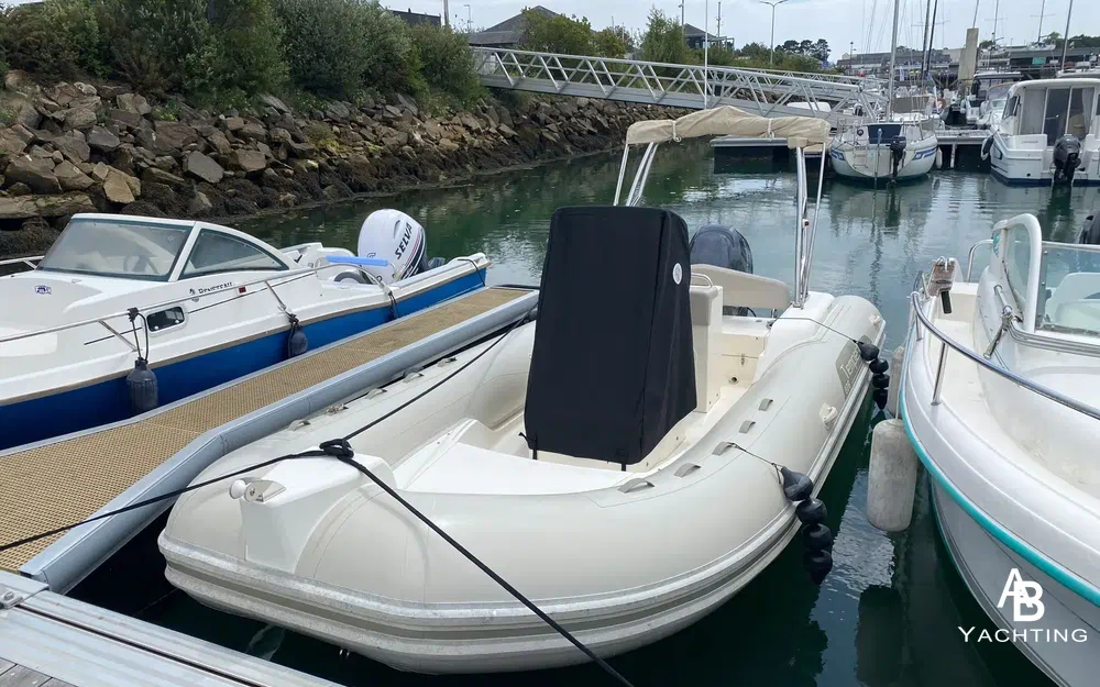 slider 1 Capelli Tempest 626