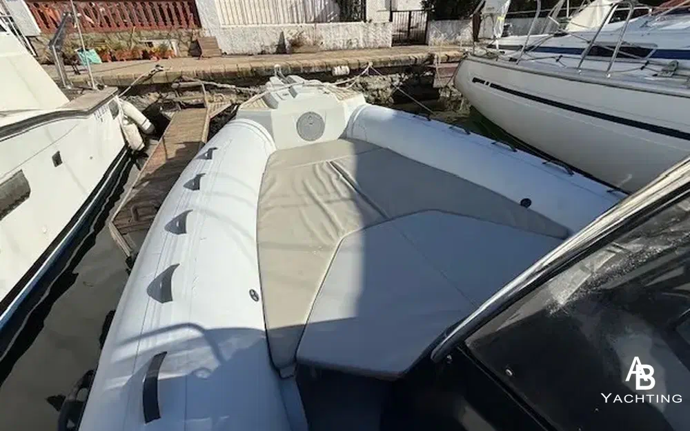 slider 2 Capelli Tempest 775