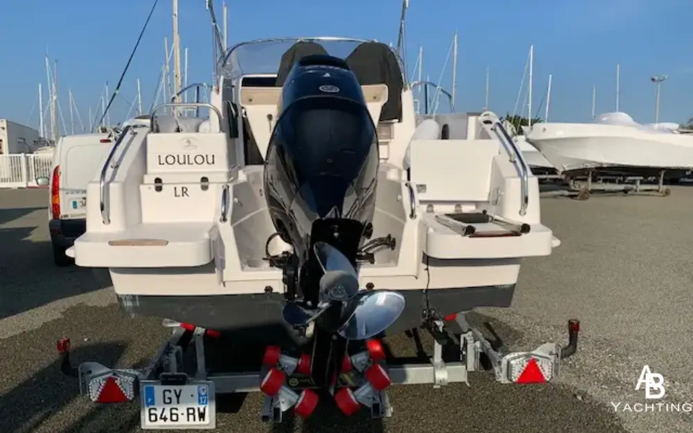 slider 2 B2 Marine Cap Ferret 752 Cruiser