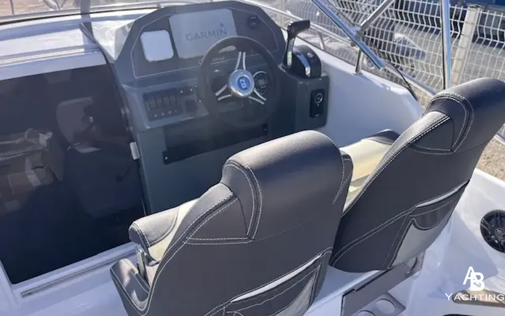 slider 5 B2 Marine Cap Ferret 752 Cruiser - null
