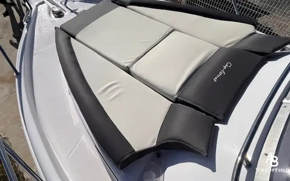 slider 7 B2 Marine Cap Ferret 752 Cruiser