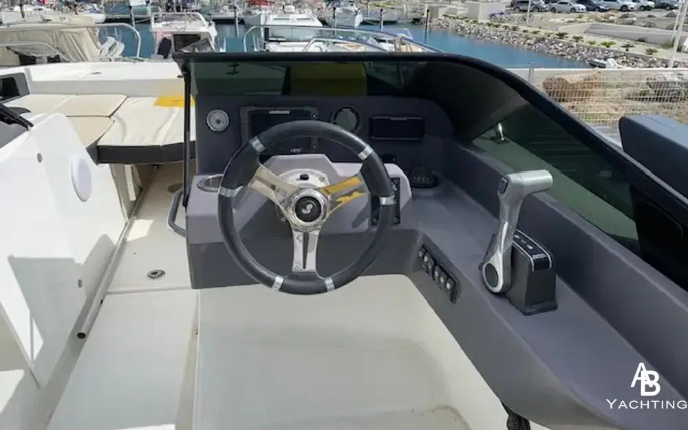 slider 5 Beneteau Flyer 7.7 SPORTdeck