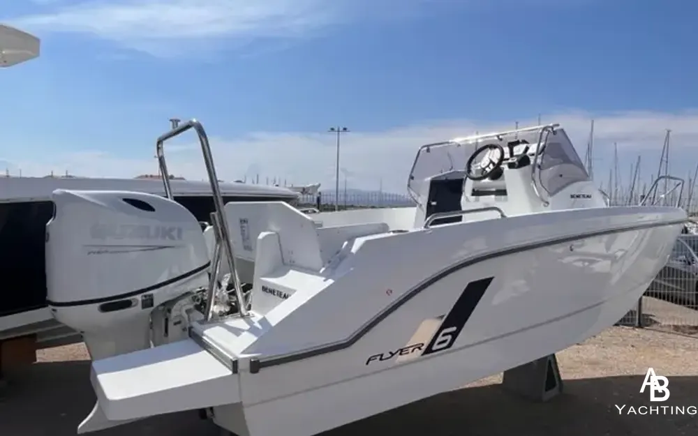 slider 0 Beneteau Flyer 6 SUNdeck