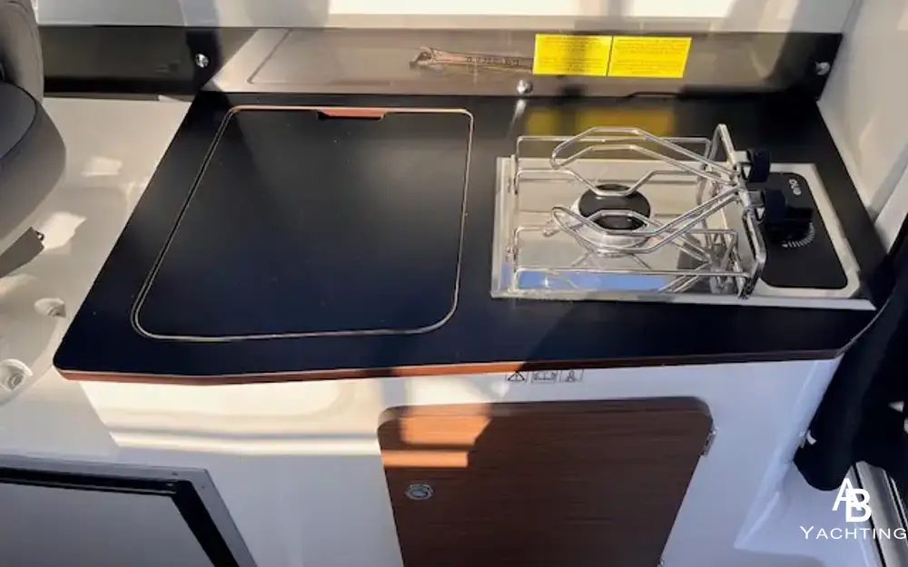 slider 9 Beneteau Antares 8 OB V2