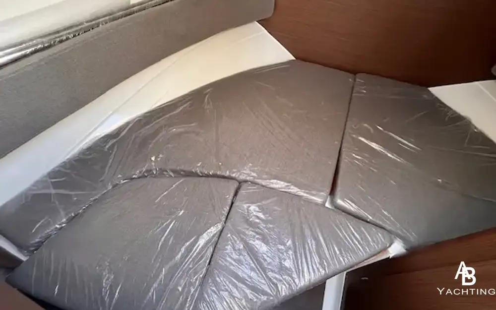 slider 8 Beneteau Antares 8 OB V2