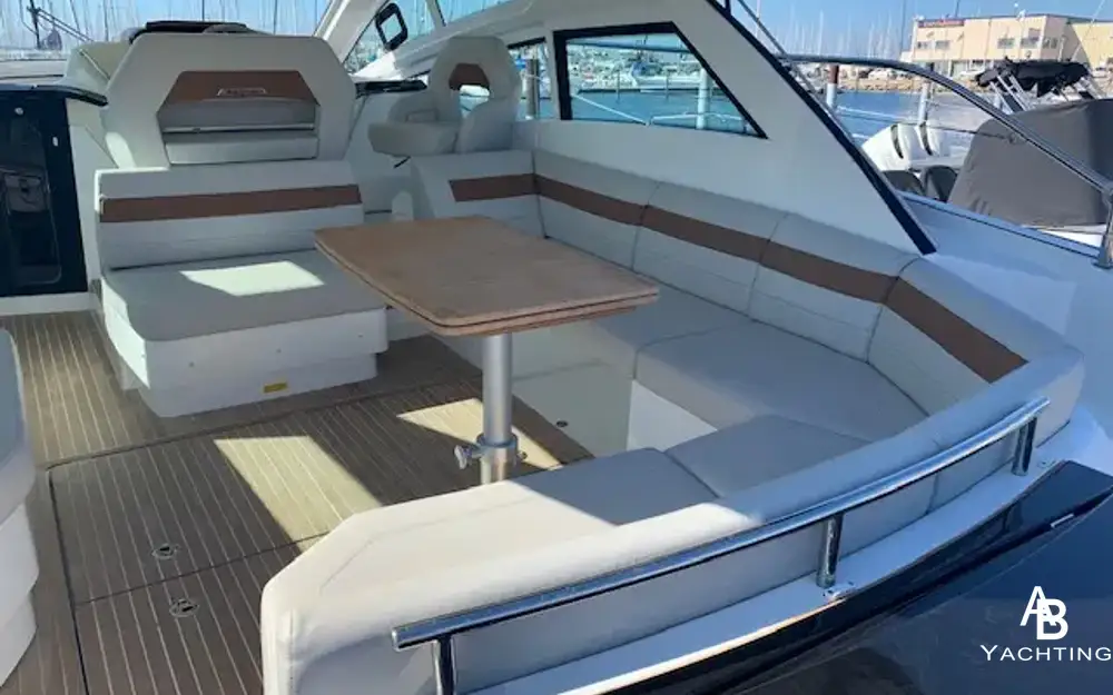 slider 2 Beneteau Gran Turismo 40