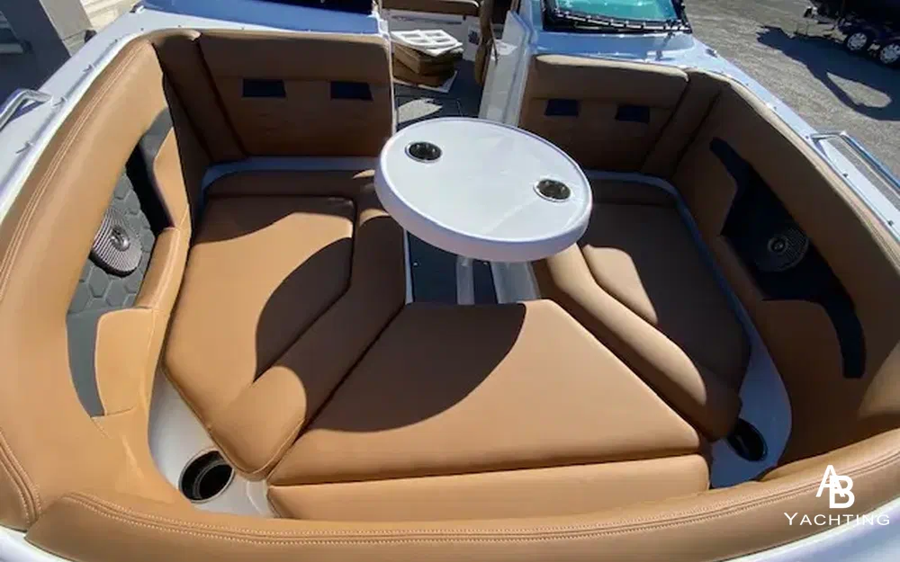 slider 13 Four Winns HD3