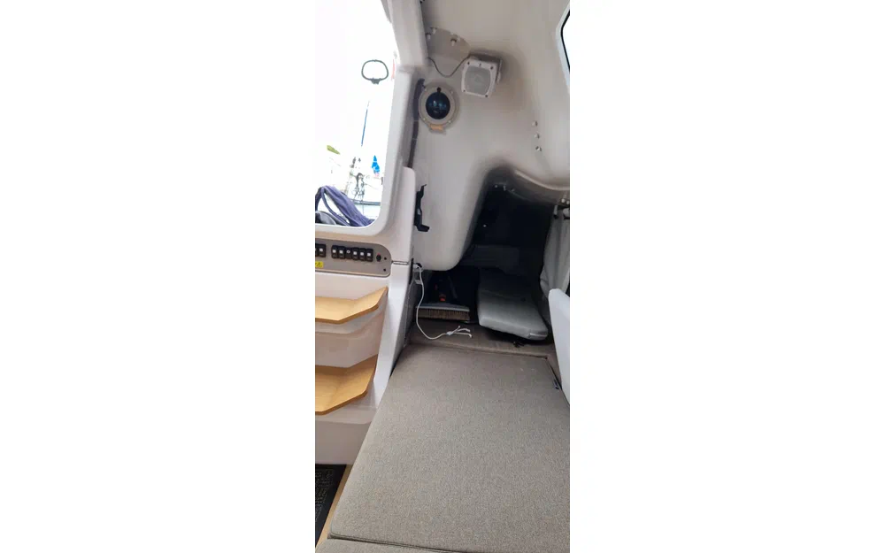 slider 11 Beneteau First 27