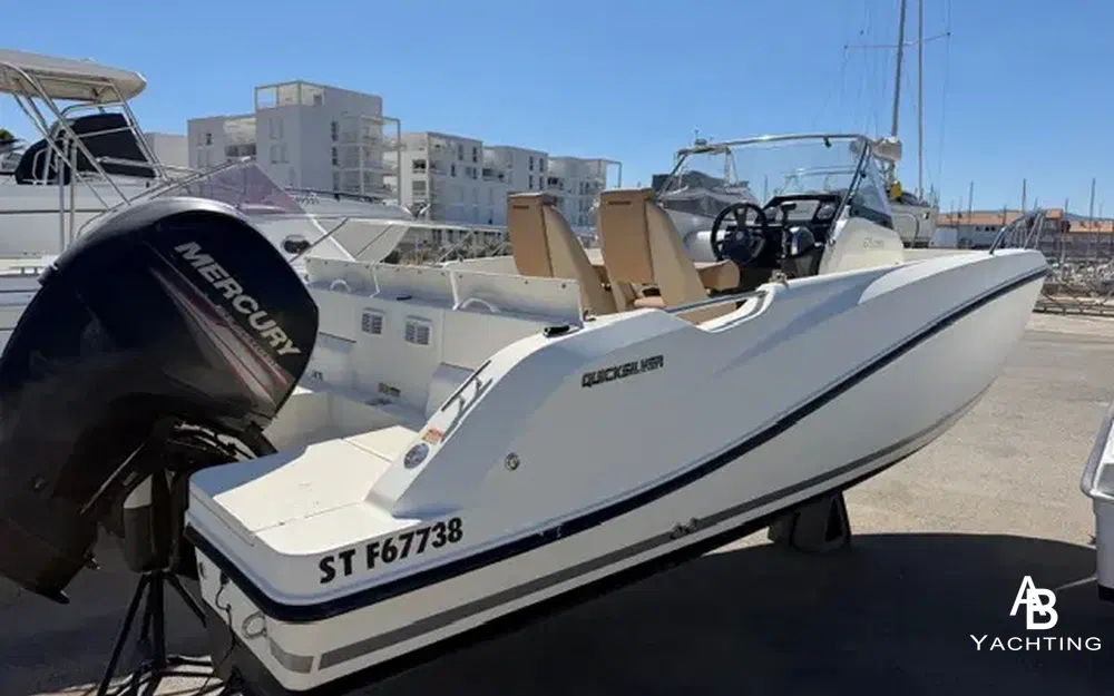 slider 1 Quicksilver 675 Open